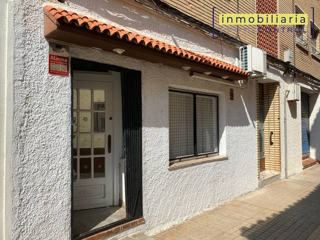 Local comercial en Alquiler en Calle del Salz, 14 en Zuera