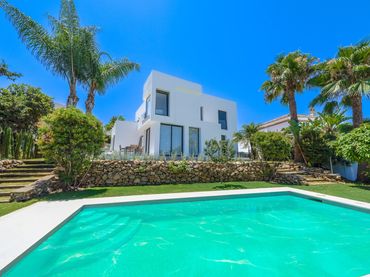 Casa con piscina en venta en Marbella Centro