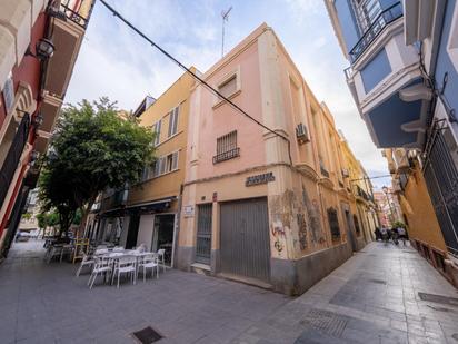 Vista exterior de Edifici en venda en  Almería Capital