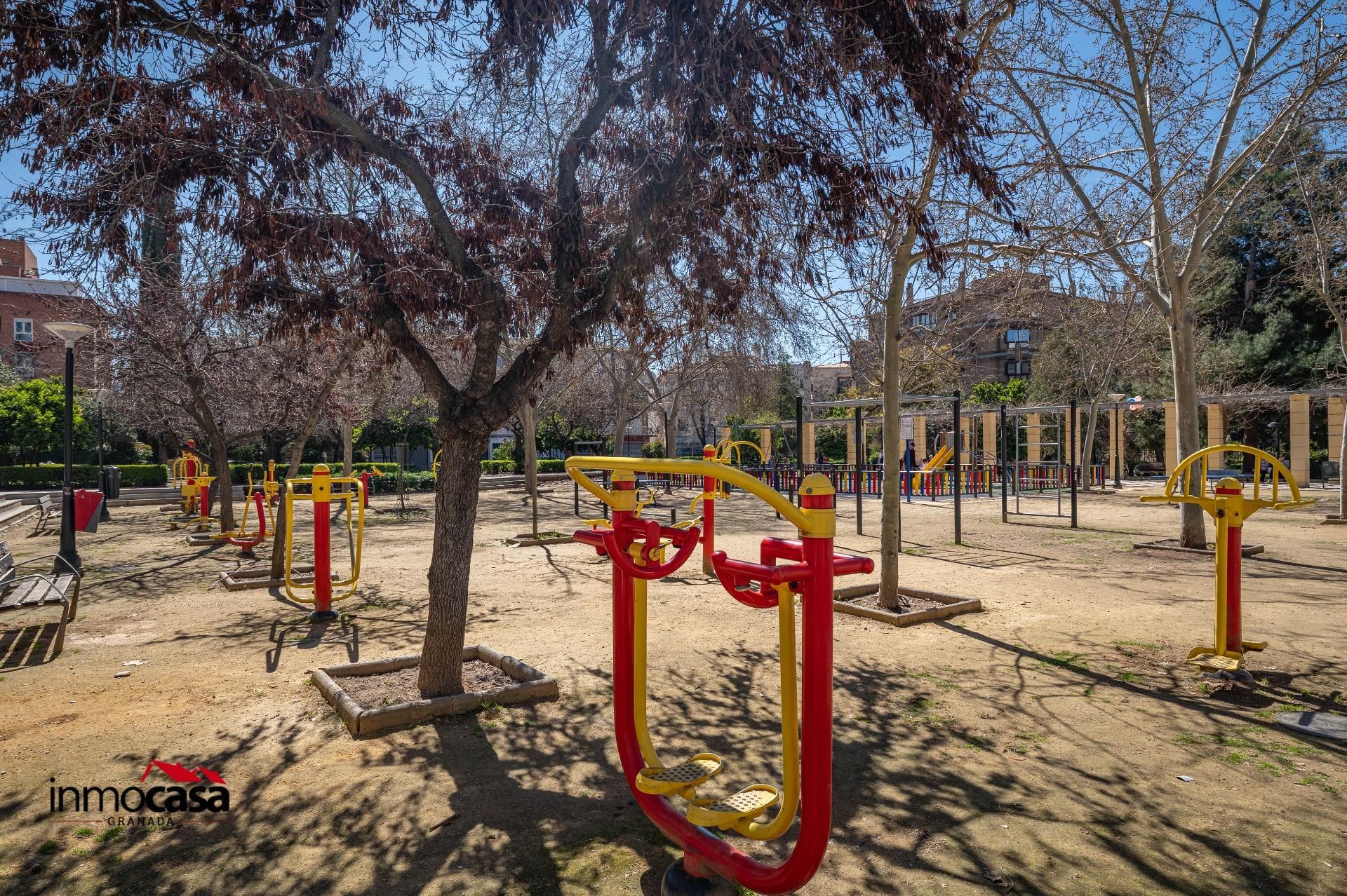 Vista exterior de Piso en venta en  Granada Capital con Aire acondicionado y Balcón