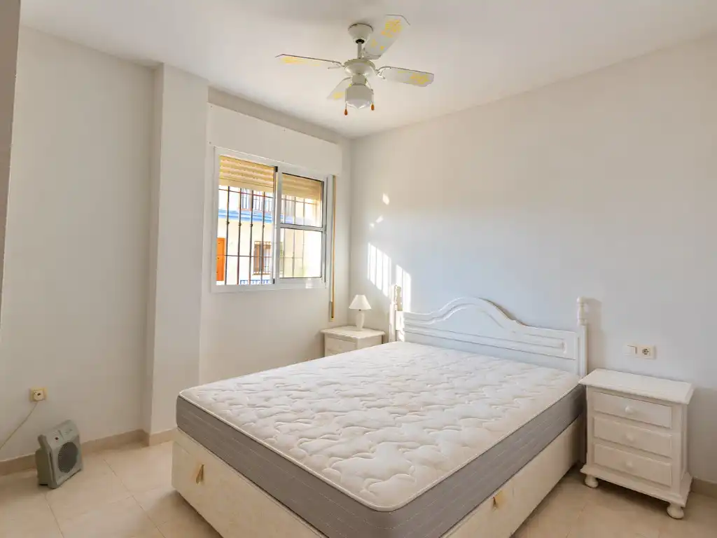 Bedroom of Flat for sale in Los Boliches 