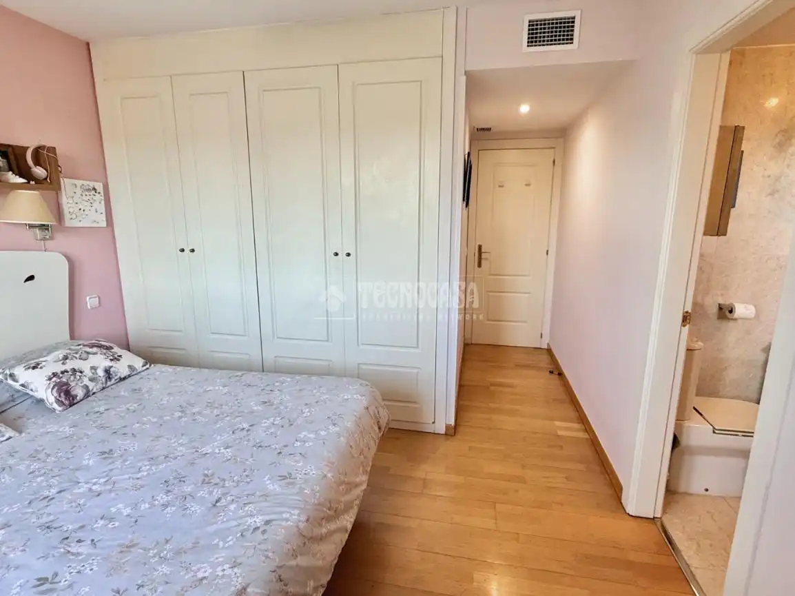 Habitación de Piso en venta en Madrid con Aire acondicionado, Calefacción y Piscina comunitaria