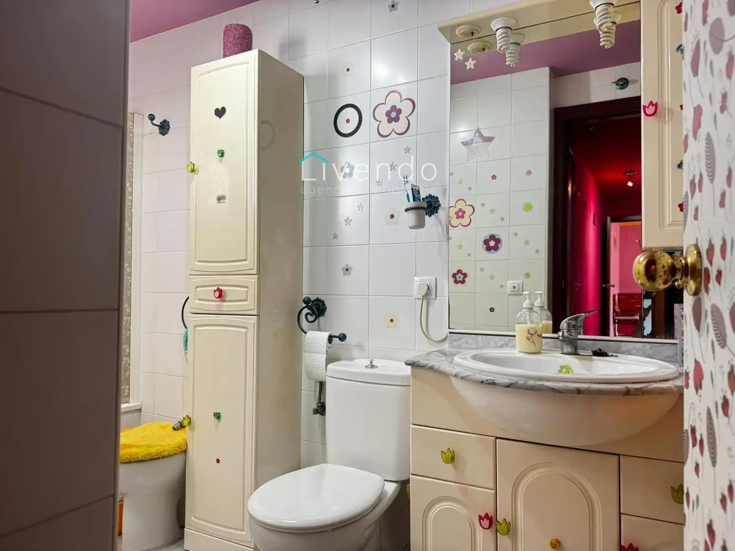 Baño de Piso en venta en Conil de la Frontera con Trastero y Amueblado