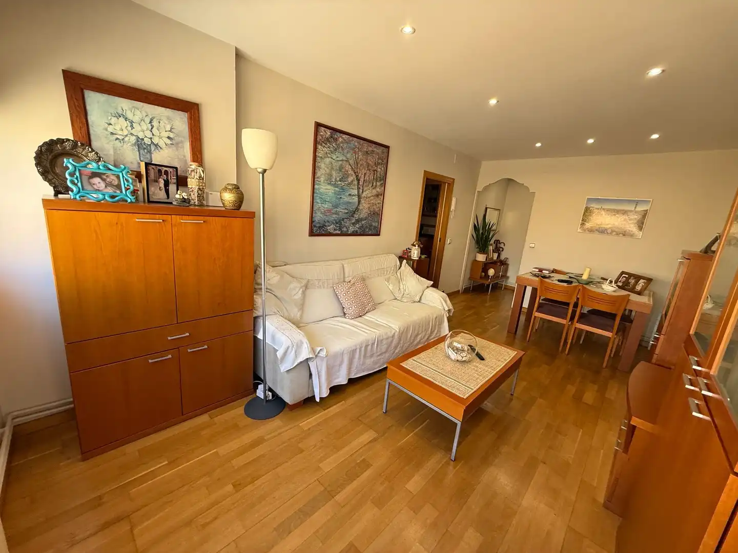 Living room of Flat for sale in Santa Coloma de Gramenet  with Air Conditioner, Heating and Terrace