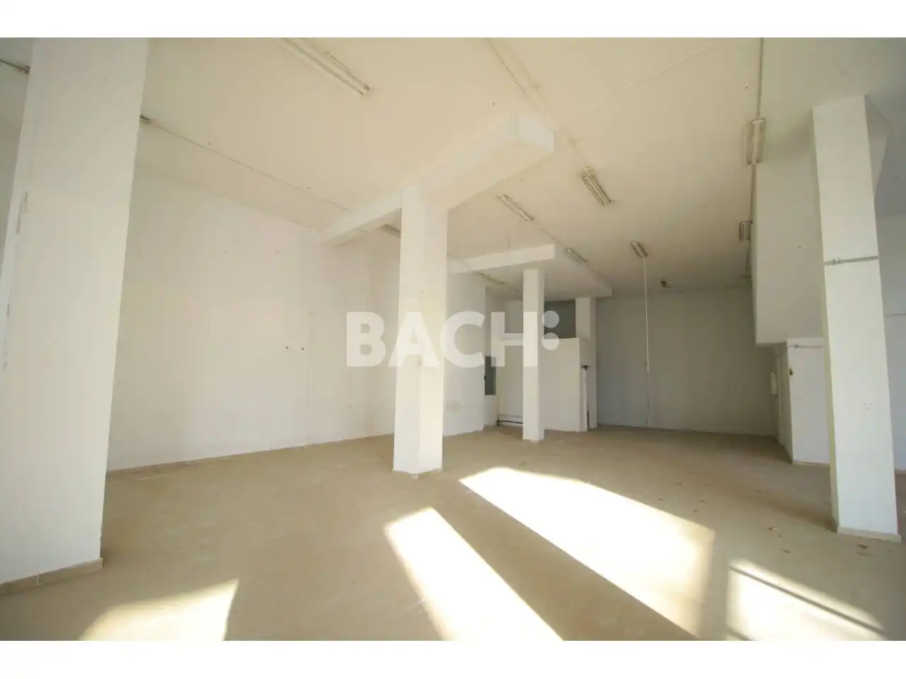Locale commerciale in affitto a Plaza Lluis Companys 1, imagen 19