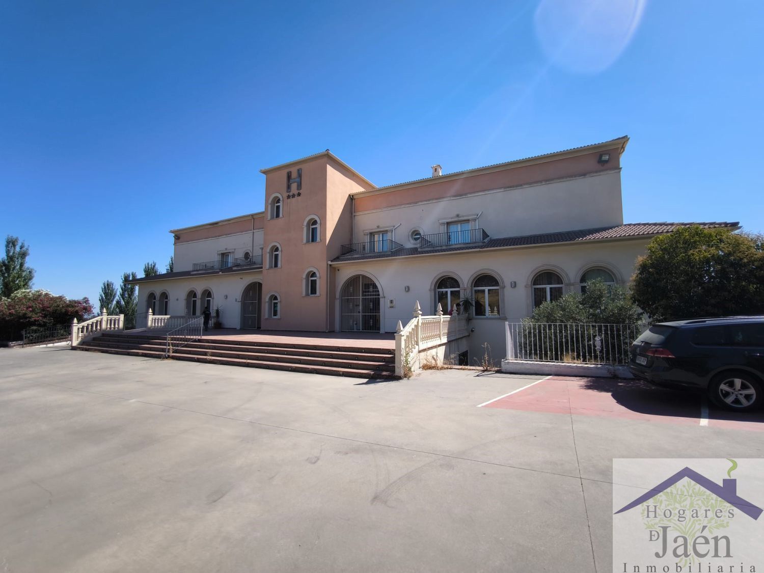 Exterior view of Building for sale in Baeza