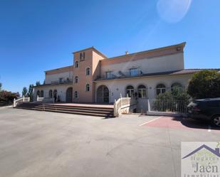 Exterior view of Building for sale in Baeza