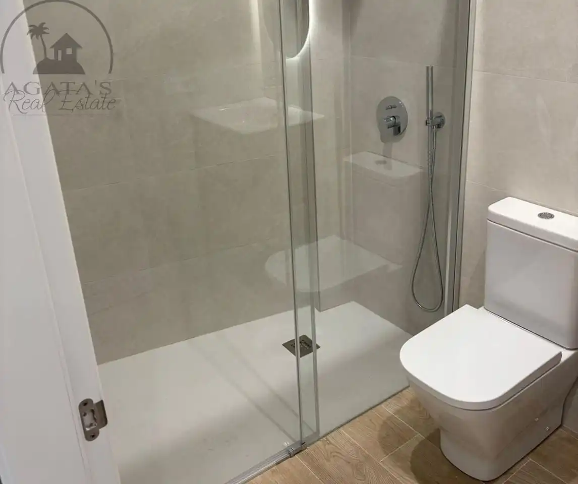 Bany de Planta baixa en venda en Santa Cruz de Tenerife amb Aire condicionat