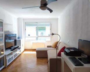 Sala d'estar de Apartament de lloguer en Las Rozas de Madrid amb Calefacció, Forn i Rentadora