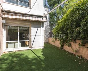 Garden of House or chalet to rent in  Madrid Capital  with Air Conditioner, Terrace and Swimming Pool