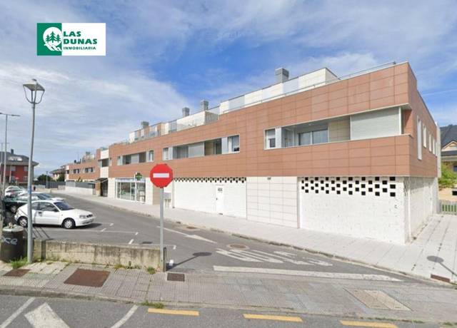 Local comercial en Alquiler en Barrio la Cruz en Liencres