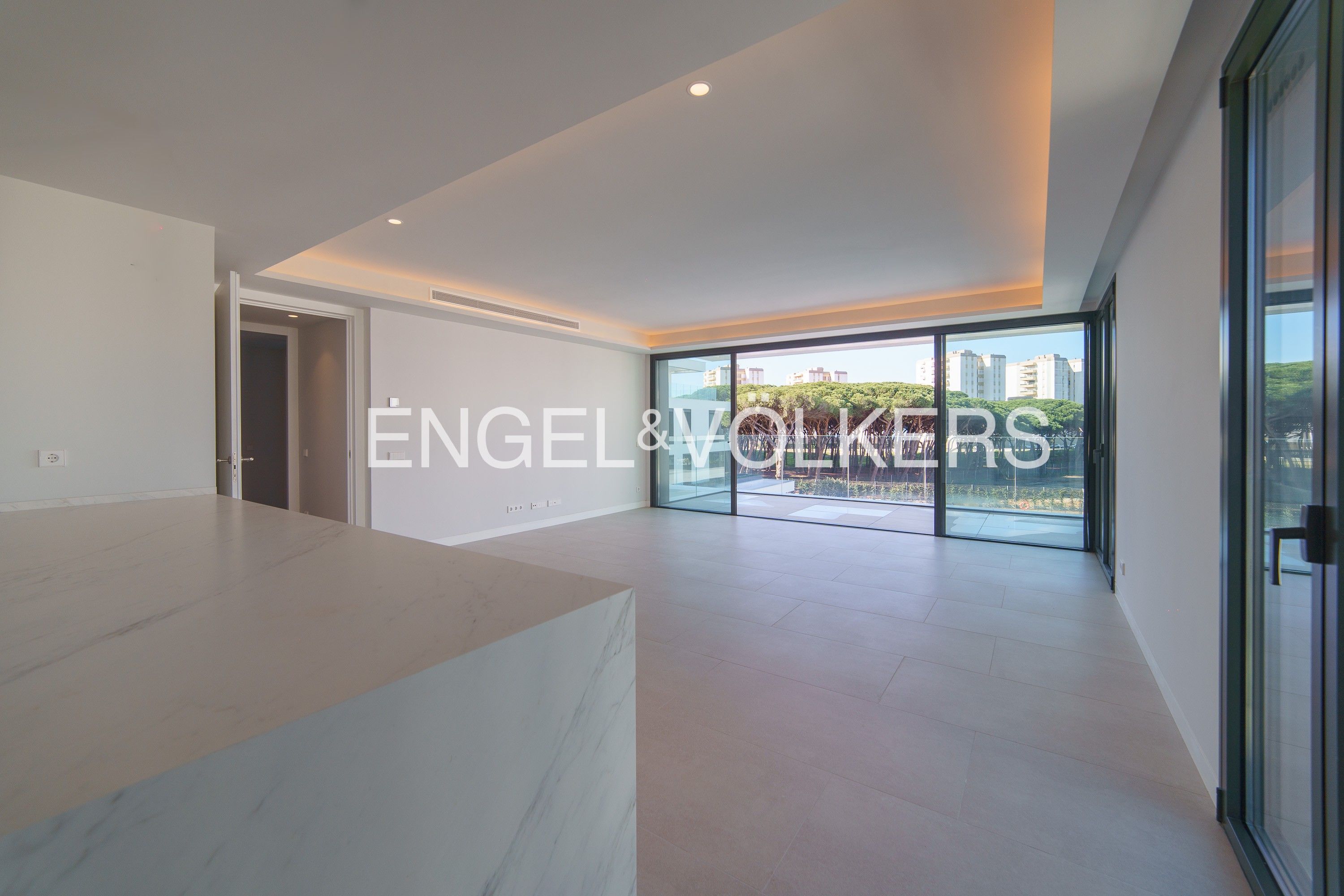 Sala d'estar de Apartament en venda en El Puerto de Santa María amb Aire condicionat, Calefacció i Jardí privat
