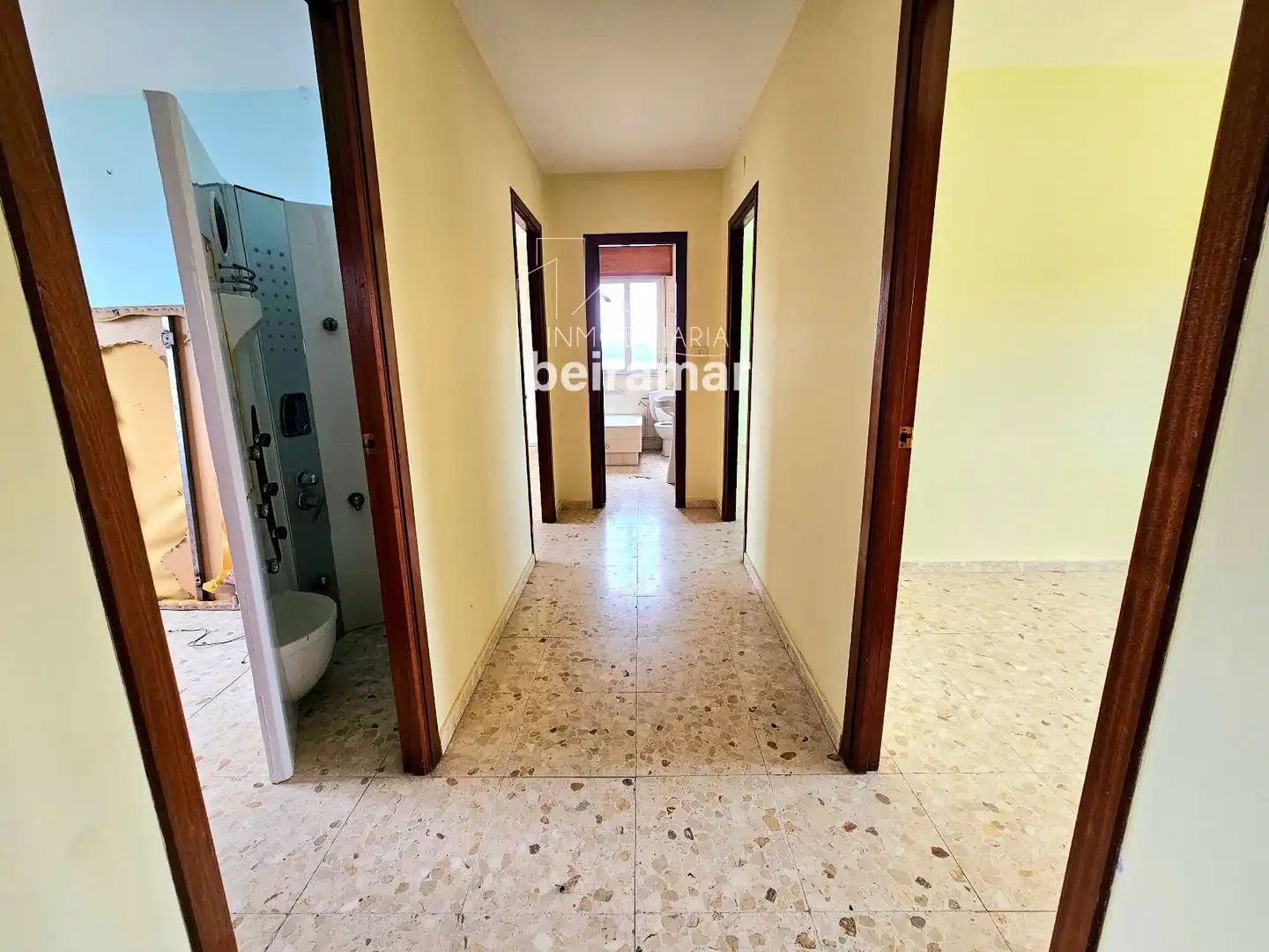 Piso en venta en Ribeira con Calefacción y Trastero