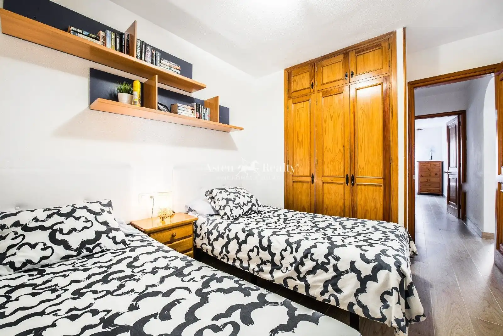 Habitación de Ático en venta en Arona con Terraza, Trastero y Piscina