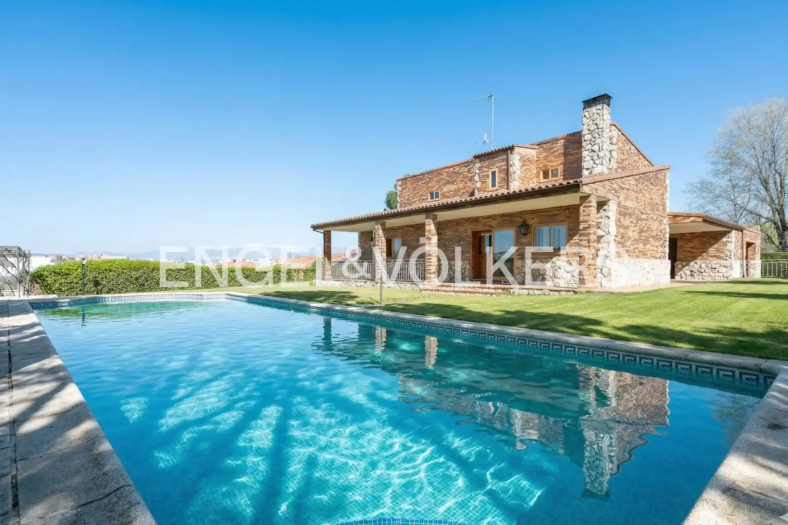 Swimming pool of Houses for sale in Tres Cantos  with Heating, Private garden and Terrace