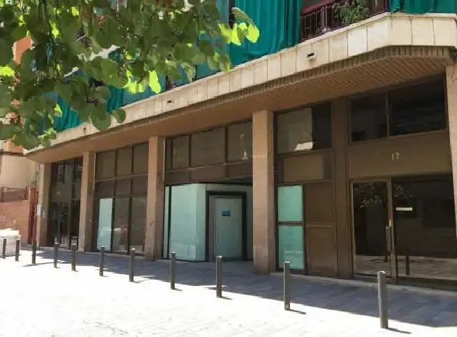 Local de alquiler en C/ Víctor Balaguer, La Salut