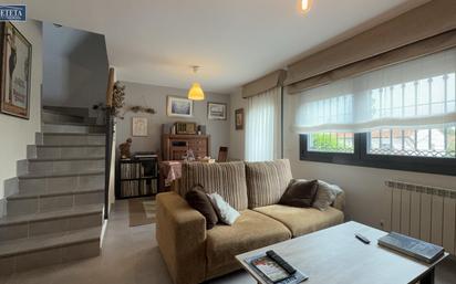Living room of House or chalet for sale in Torija  with Heating and Private garden