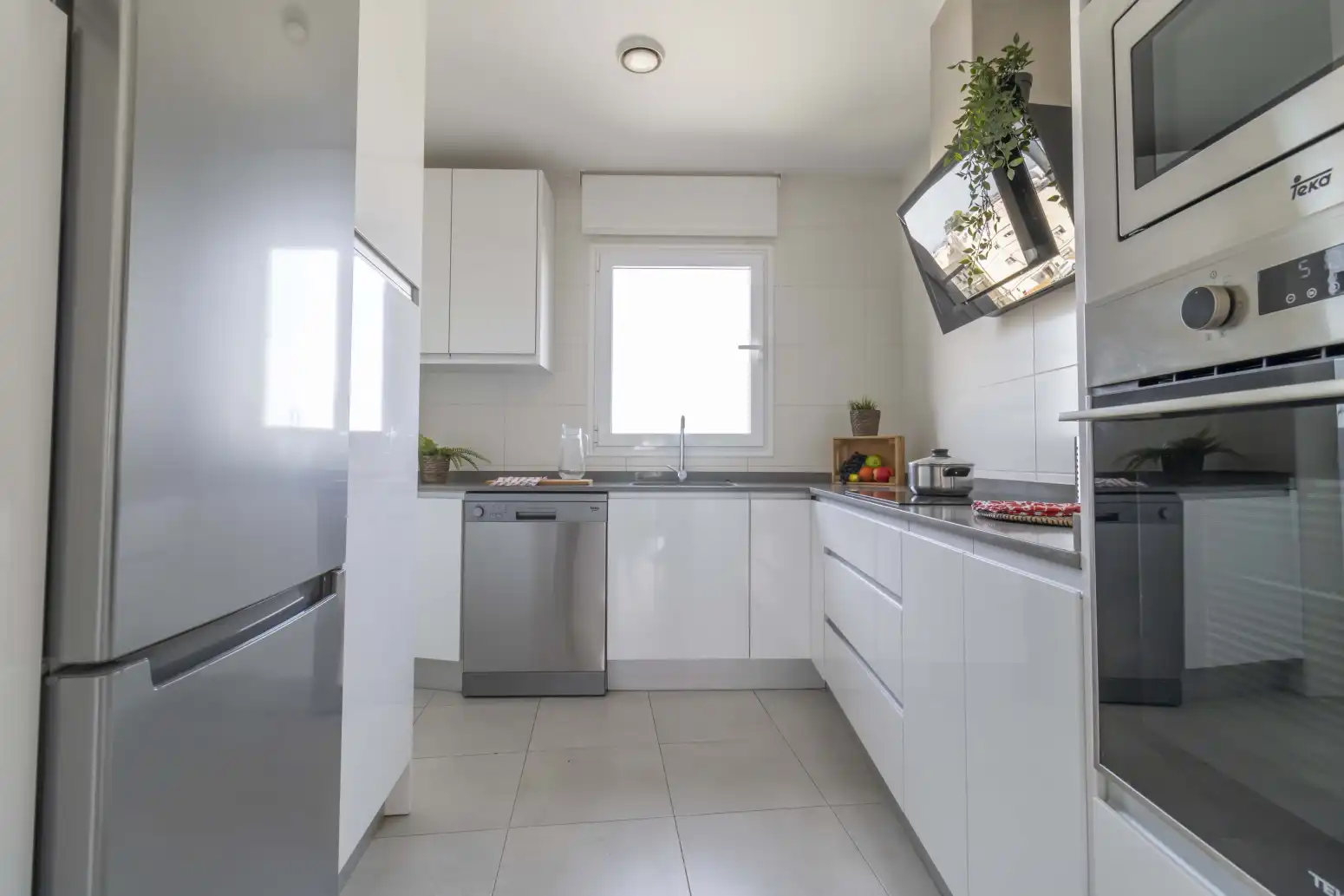 Cocina de Piso en venta en Sevilla con Aire acondicionado, Calefacción y Jardín privado
