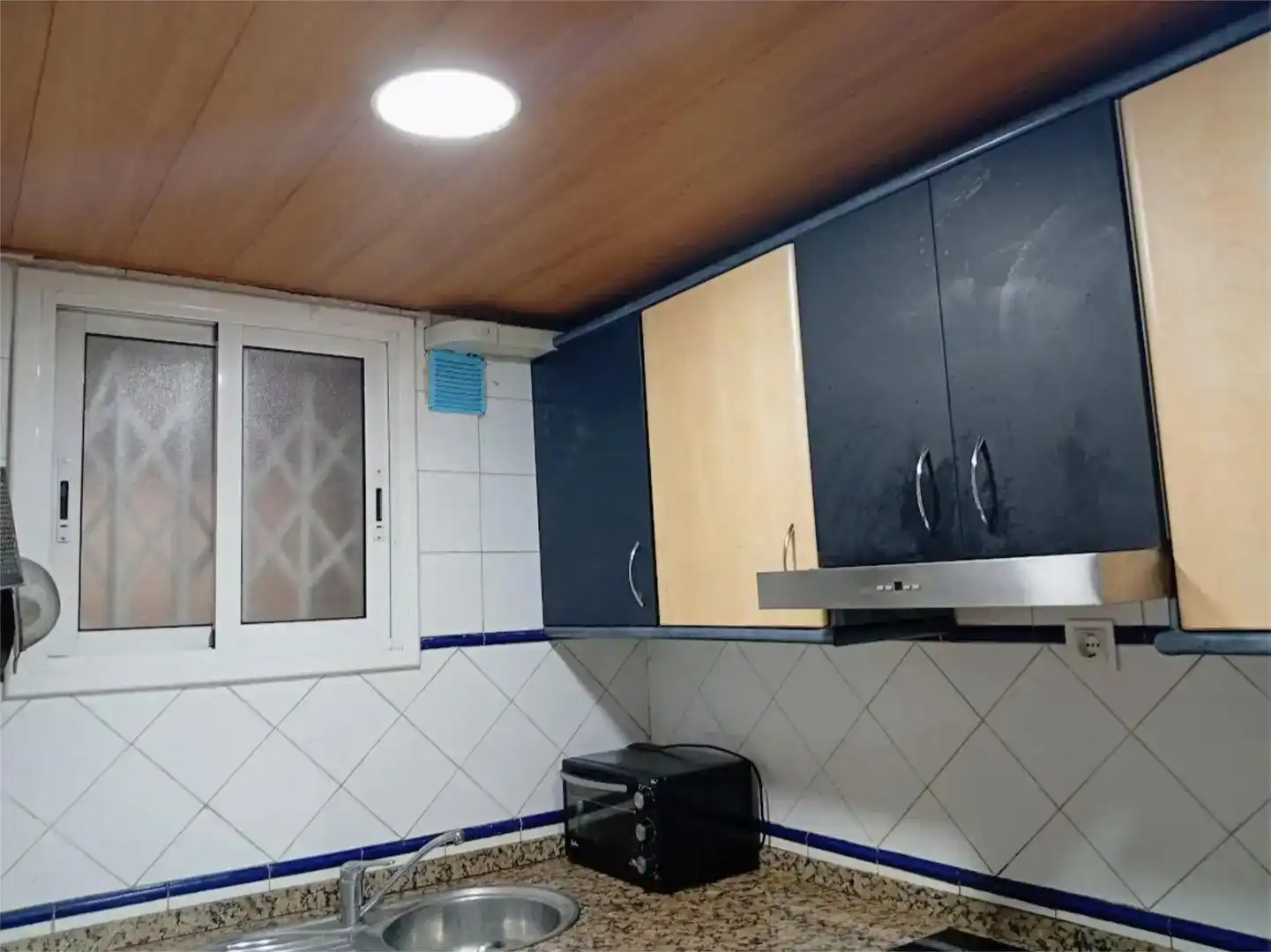 Cuina de Dúplex en venda en Barcelona amb Moblat