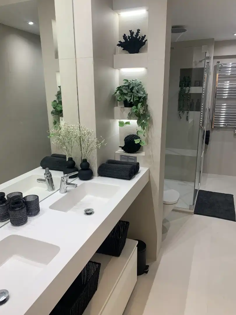 Badezimmer von Wohnungen zum Verkauf in Madrid mit Klimaanlage, Heizung und Ofen