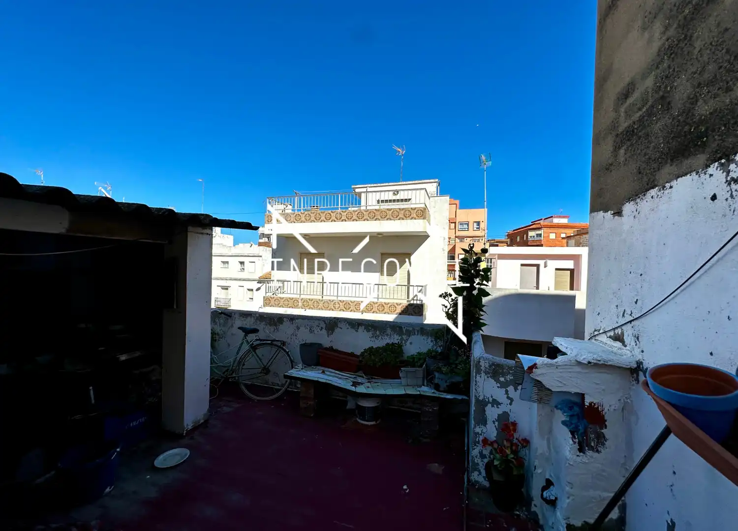 Vista exterior de Casa o xalet en venda en Sueca amb Terrassa i Moblat