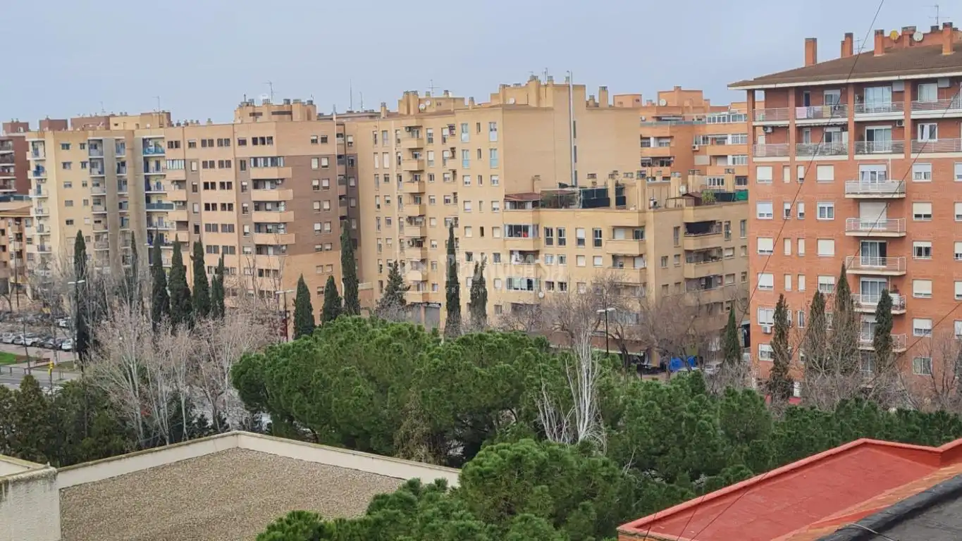 Exterior view of Flat for sale in Zaragoza  with Heating and Terrace