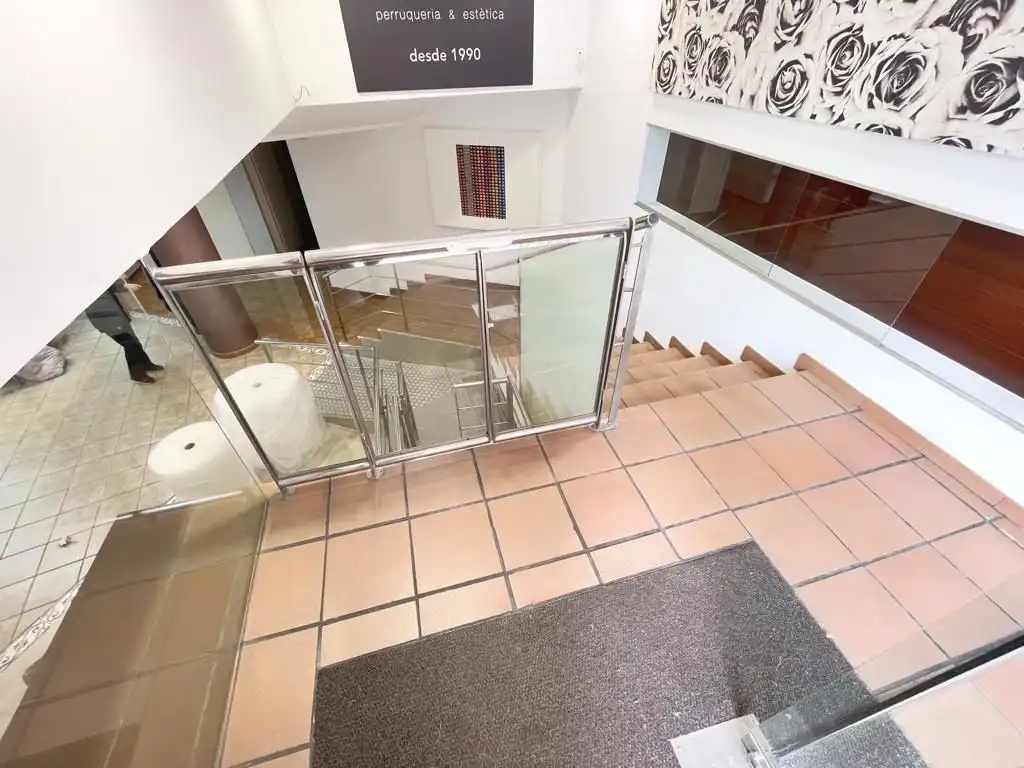 Commercial properties for sale in Terrassa  with Air Conditioner and Parquet flooring