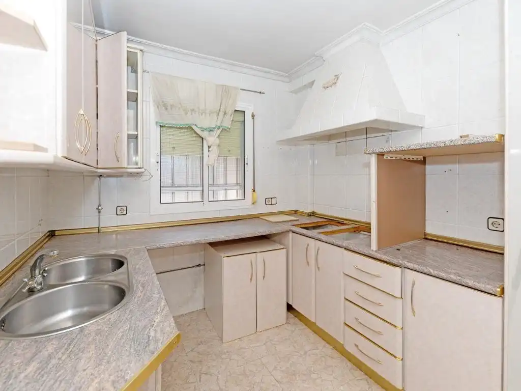 Kitchen of Flat for sale in Gilena