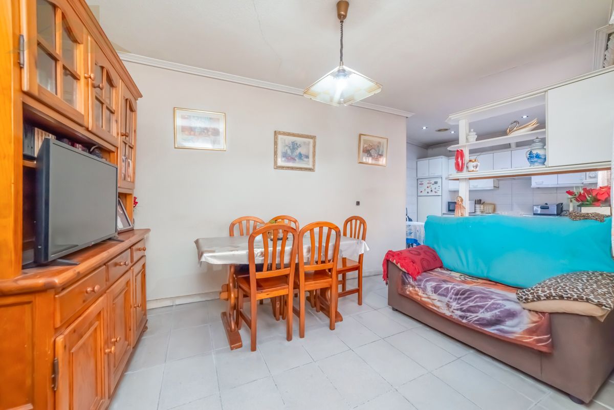 Dining room of Single-family semi-detached for sale in Valdemoro  with Terrace, Furnished and Oven