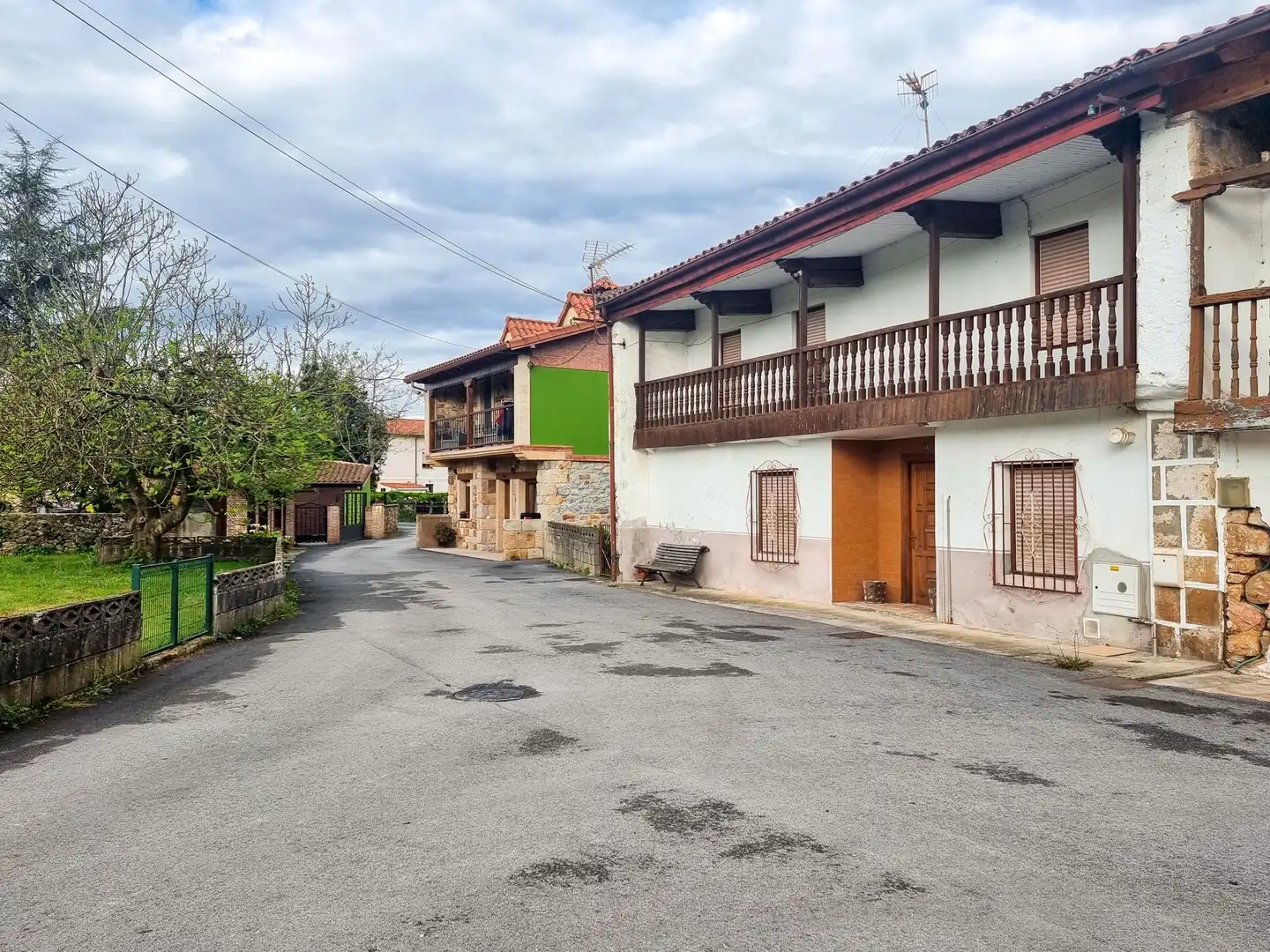 Exterior view of Houses for sale in Castañeda  with Private garden