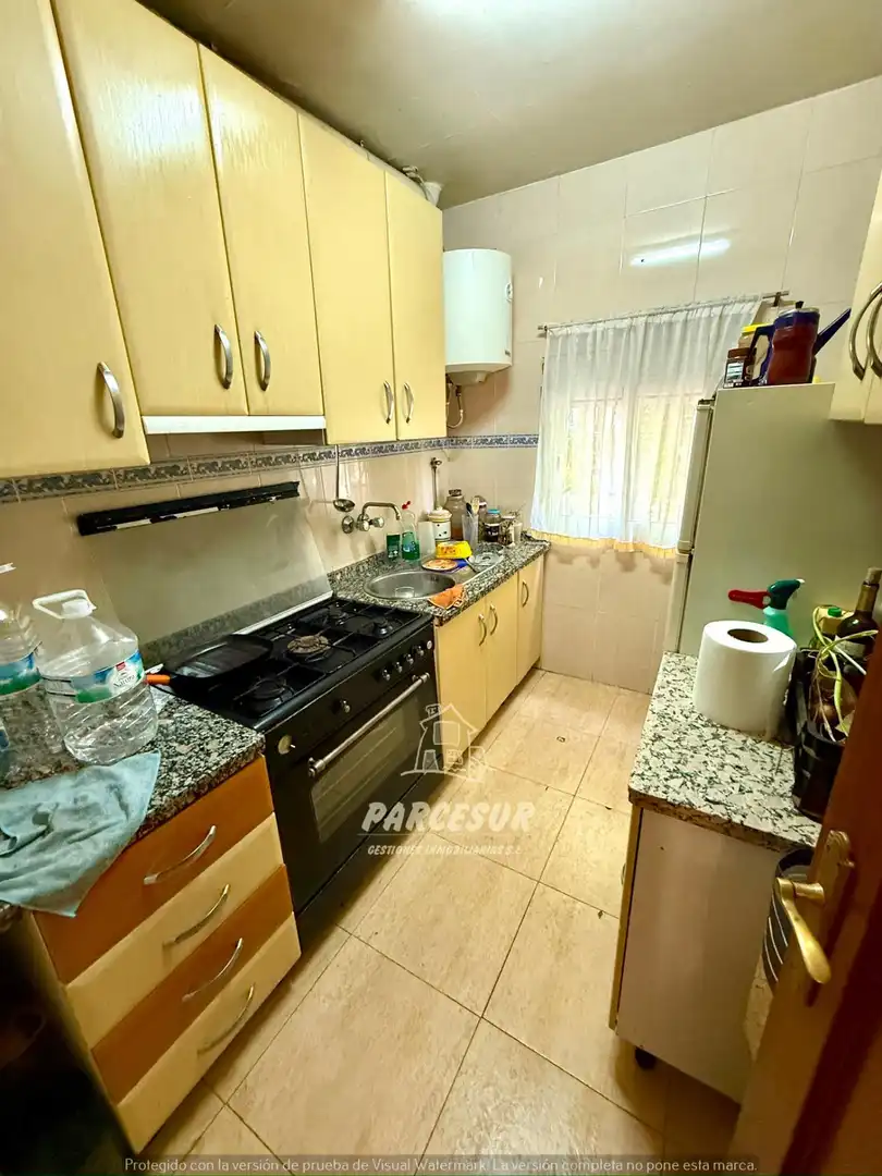Cuina de Casa o xalet en venda en Córdoba amb Traster i Piscina