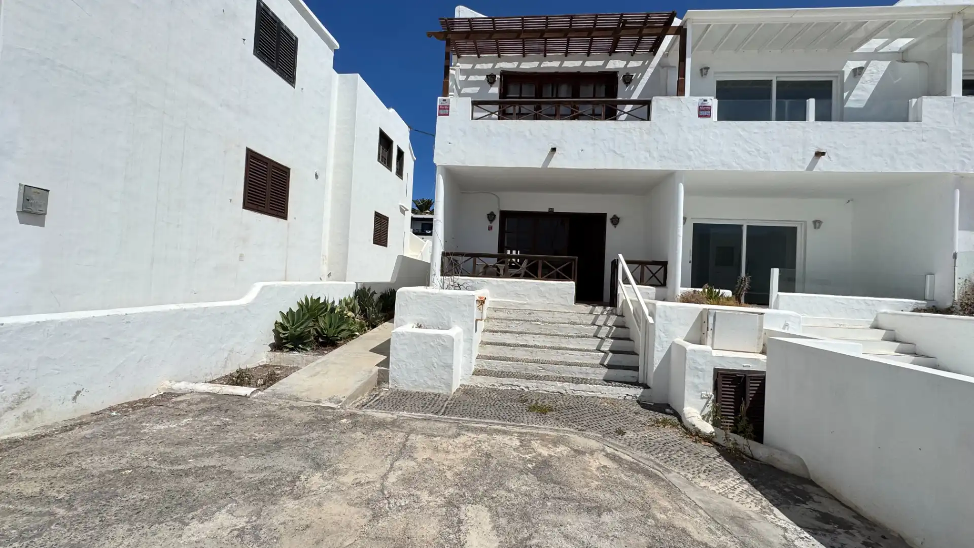 Vista exterior de Casa adosada en venta en Tías con Jardín privado, Terraza y Balcón