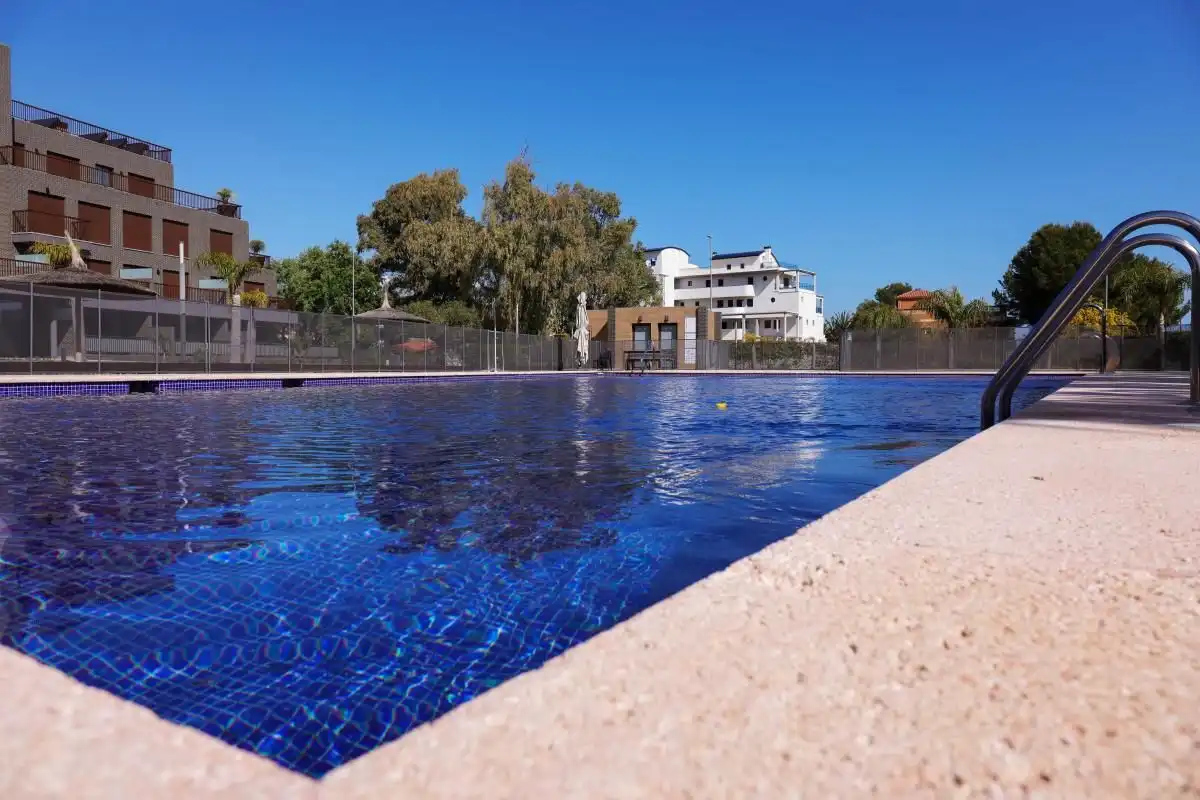 Apartamento con piscina en venta en Centro Urbano, imagen 15