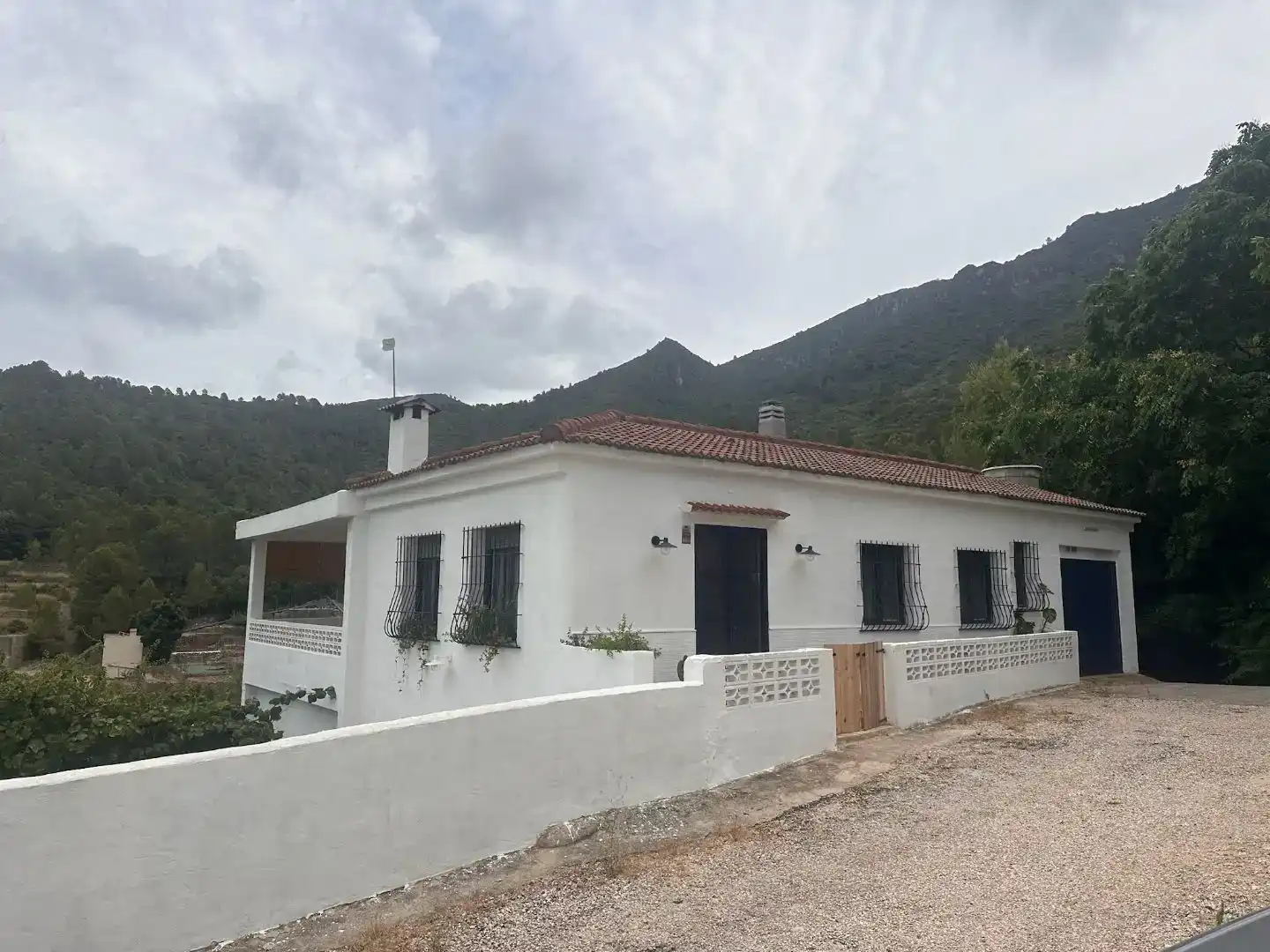 Exterior view of Houses for rent in Llaurí, Valencia