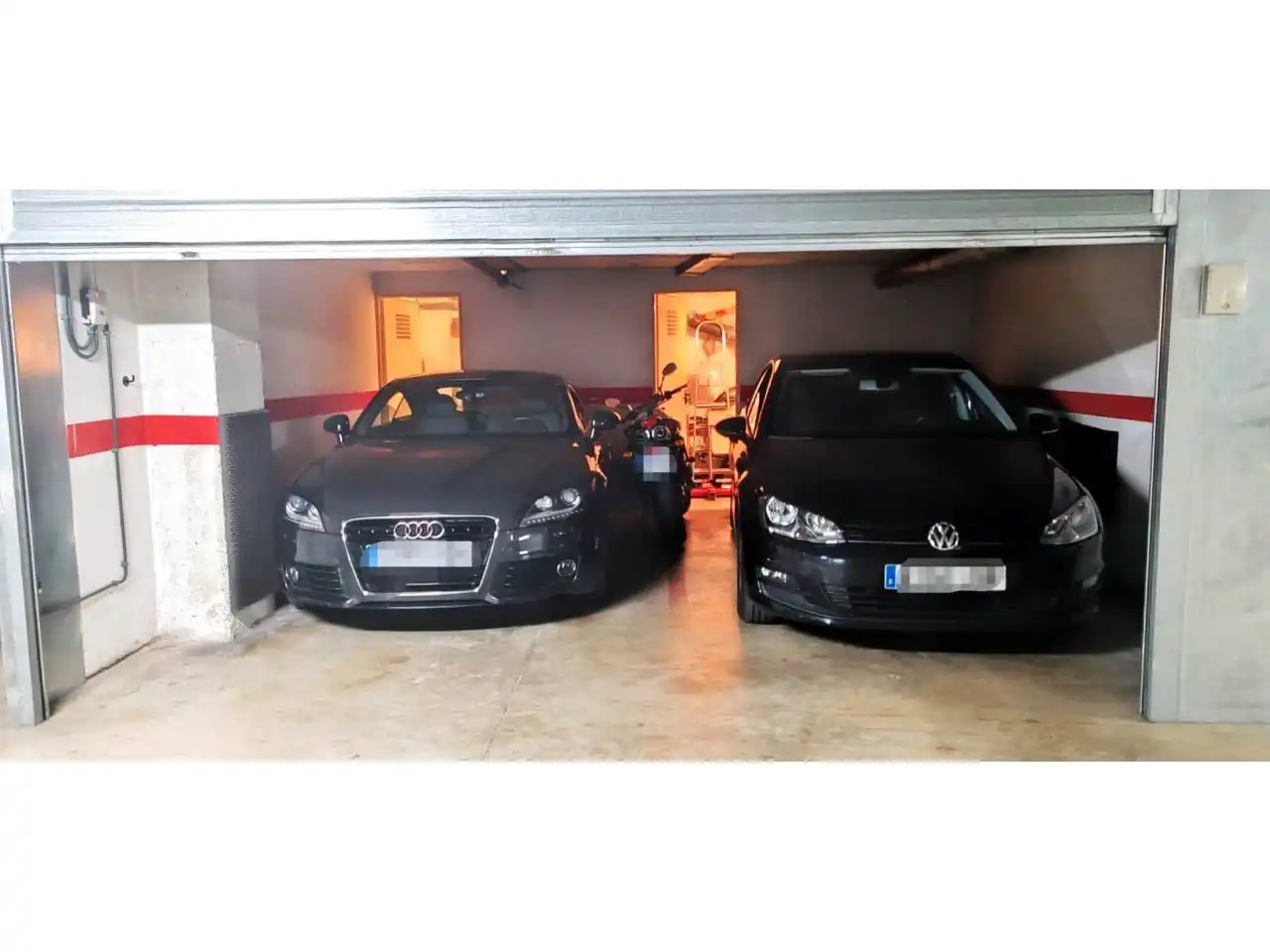 Parkplatz von Wohnung zum Verkauf in Girona mit Klimaanlage, Heizung und Terrasse