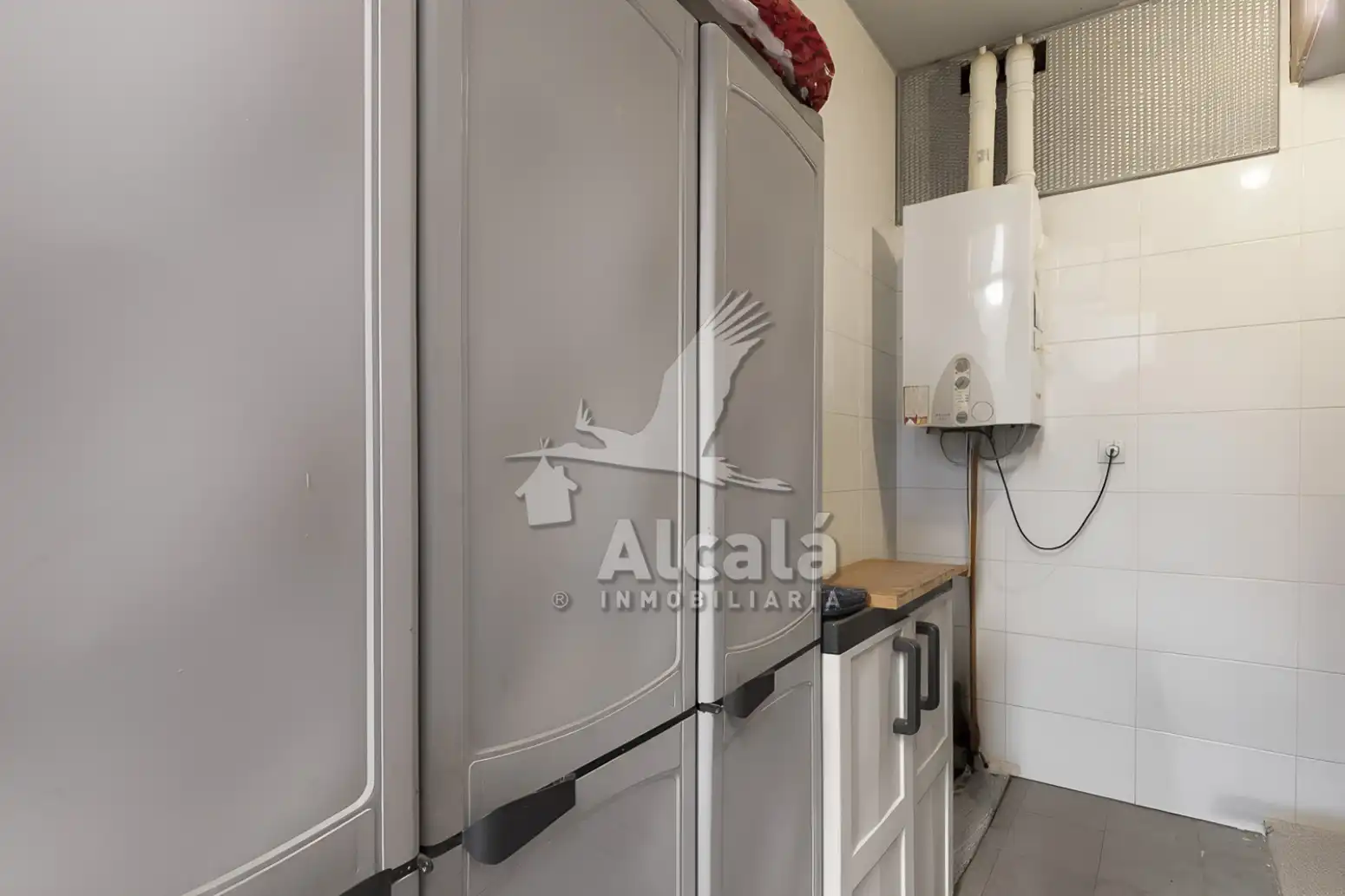 Küche von Wohnung zum Verkauf in Villalbilla mit Klimaanlage, Heizung und Terrasse