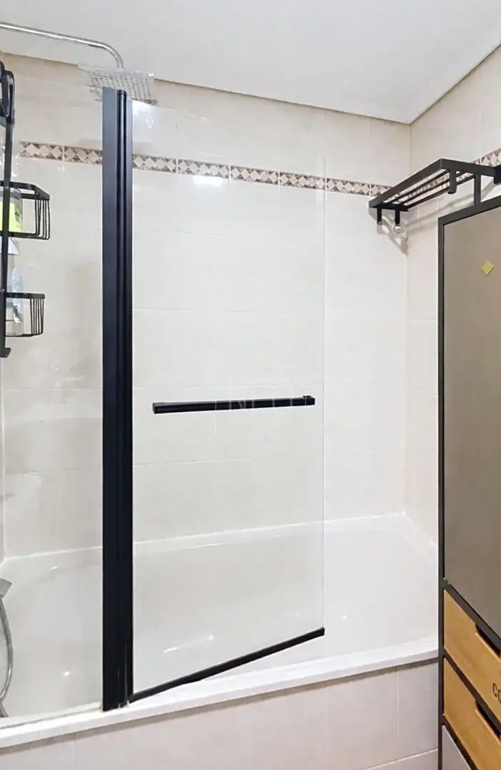 Bathroom of Flat for sale in Pinto  with Air Conditioner, Heating and Terrace