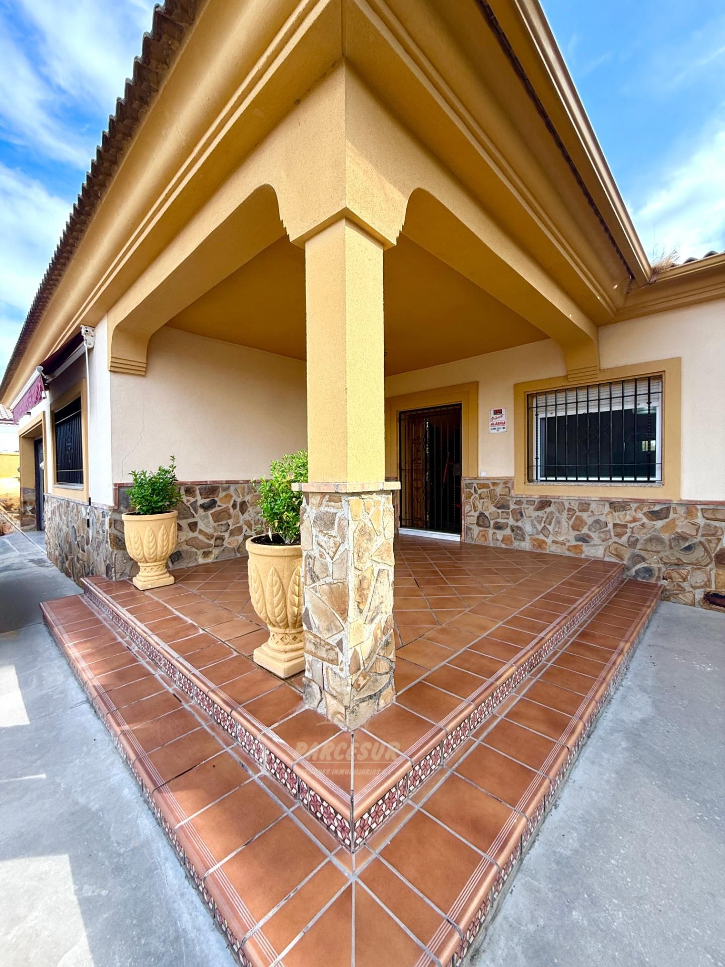 Casa o xalet en venda en  Córdoba Capital amb Aire condicionat, Jardí privat i Traster