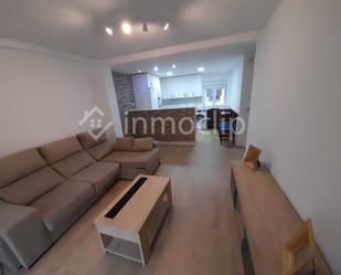 Sala d'estar de Pis de lloguer en Salamanca Capital amb Calefacció i Moblat