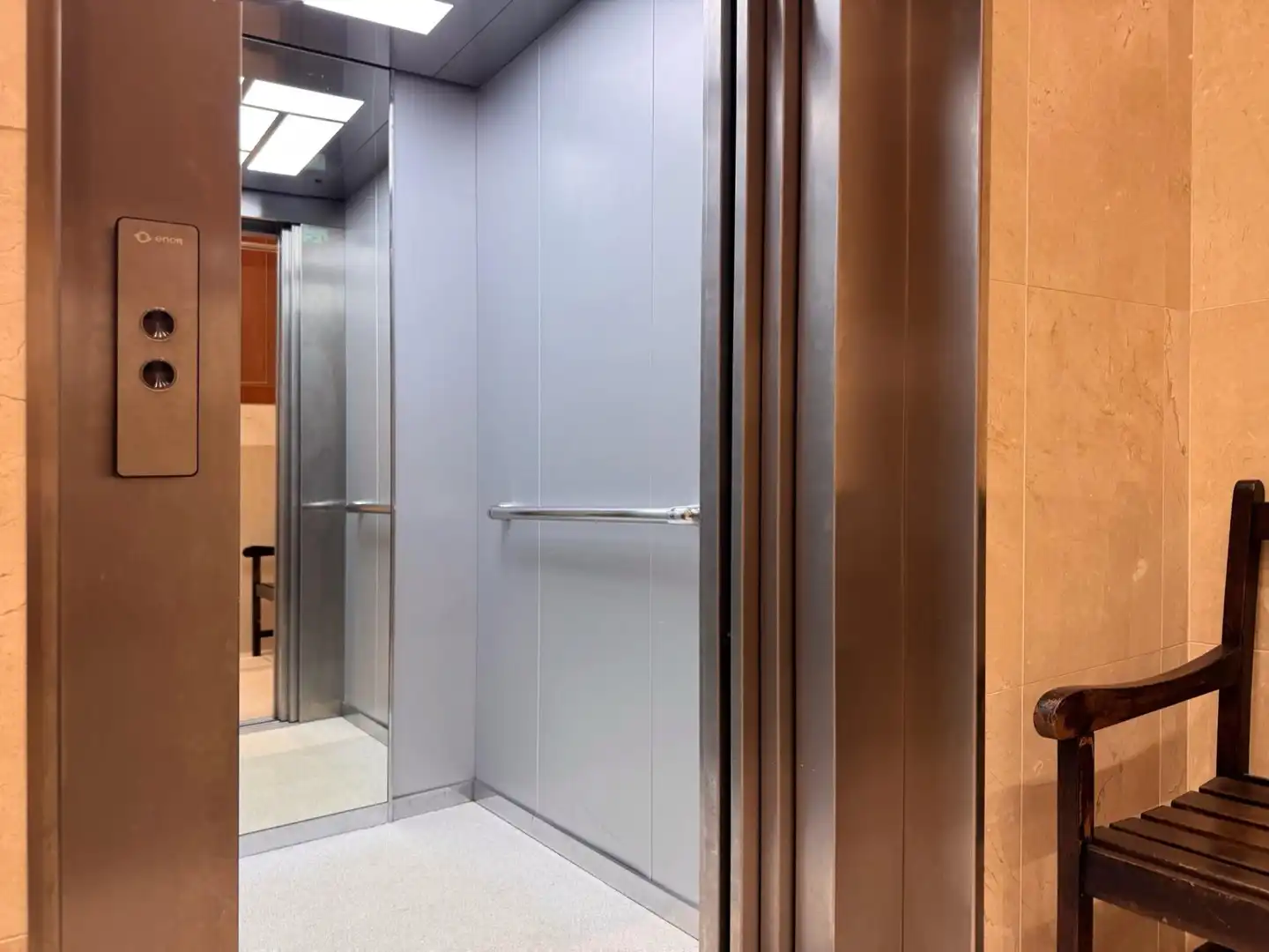 Piso en venta en Pontevedra Capital  con Calefacción y Trastero