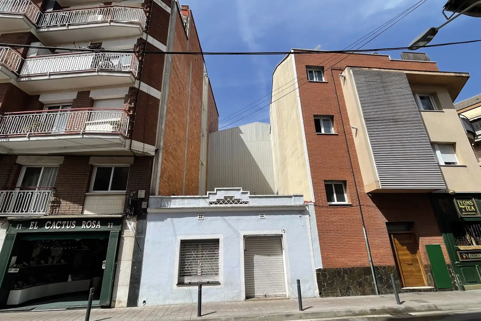 Vista exterior de Residencial en venta en Sant Joan Despí