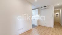 Bedroom of Flat for sale in  Barcelona Capital  with Air Conditioner and Terrace