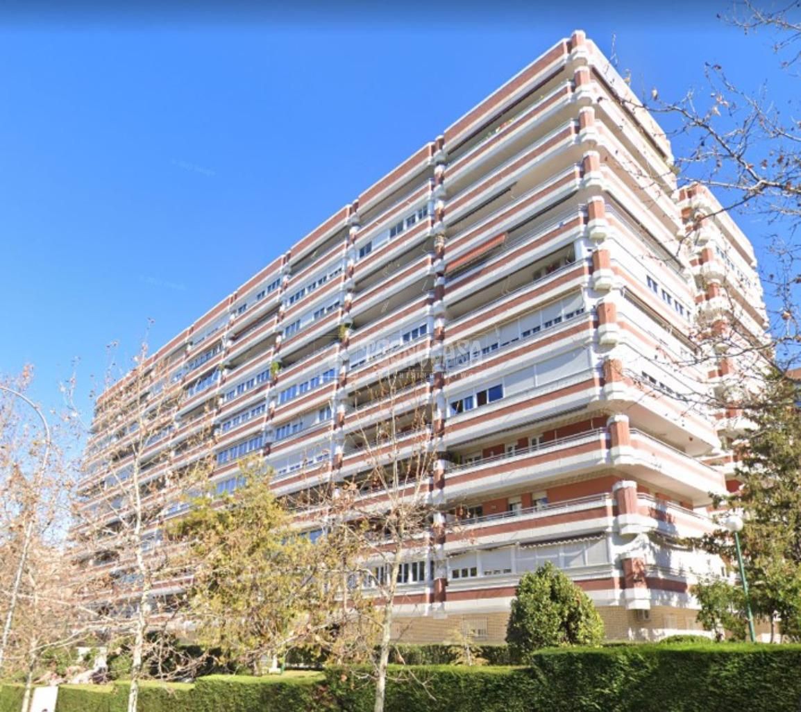 Vista exterior de Pis en venda en  Madrid Capital amb Calefacció