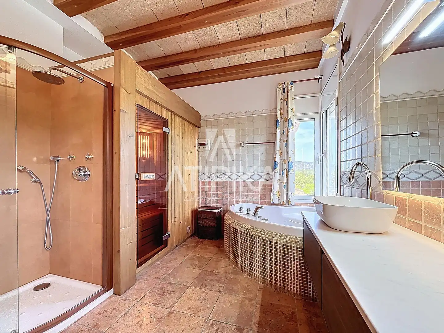 Bathroom of Houses for sale in Sant Pere de Ribes  with Swimming Pool, Oven and Washing machine
