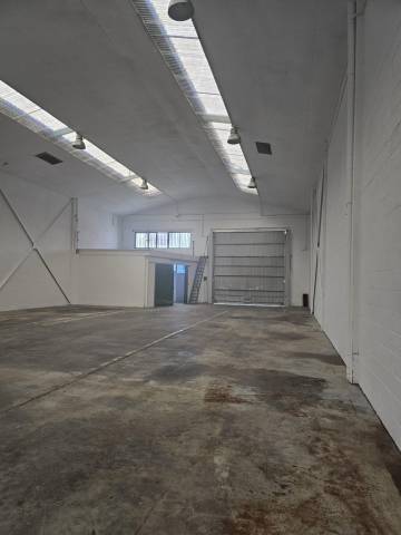 Nave industrial en Alquiler en La Balconada - Cal Gravat