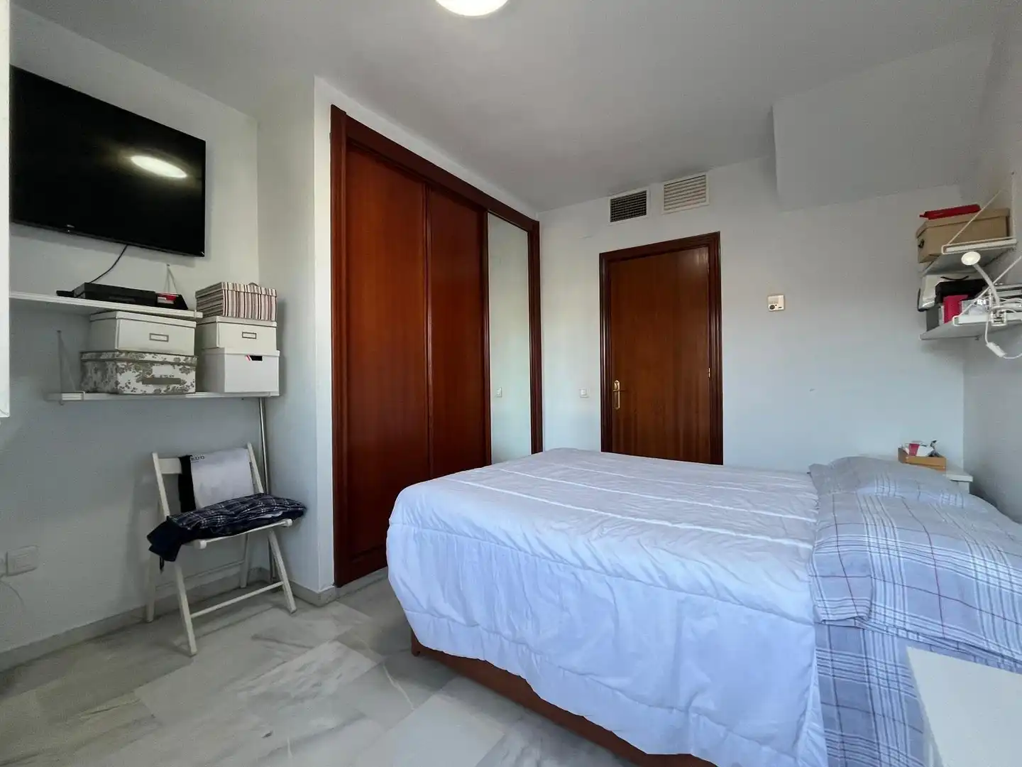 Habitación de Dúplex en venta en Dos Hermanas con Aire acondicionado, Terraza y Balcón