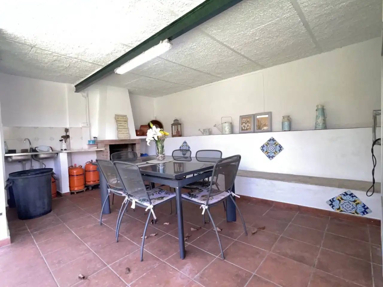 Terrassa de Finca rústica en venda en Estepona amb Aire condicionat, Calefacció i Jardí privat