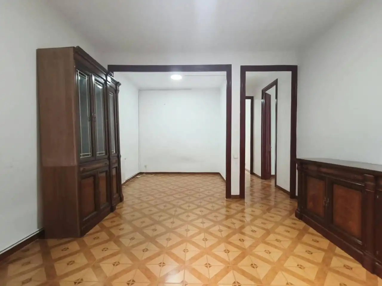 Flat with terrace for sale in Calle Cabestany, imagen 3