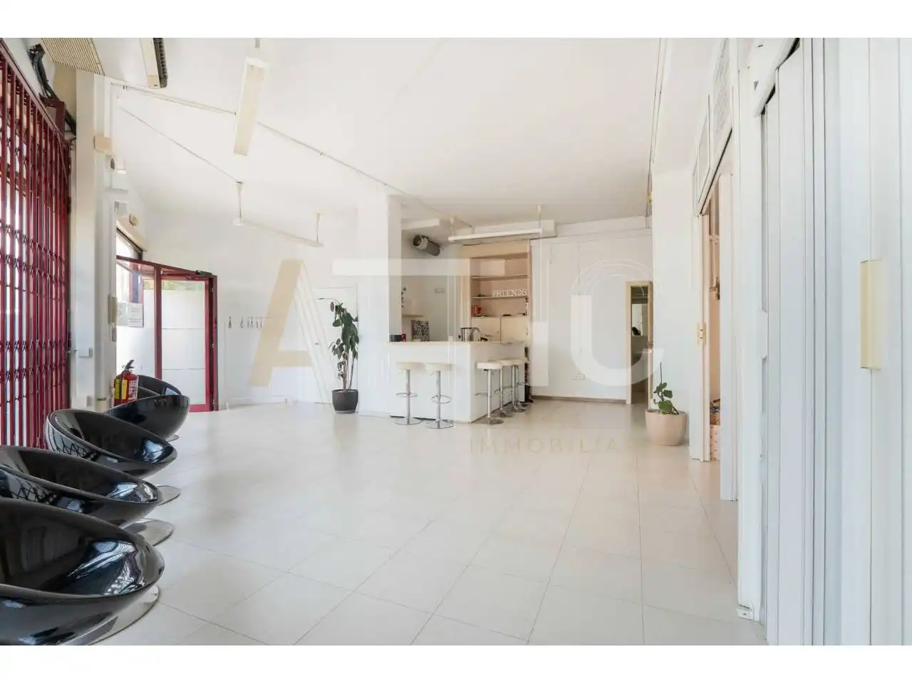 Kitchen of Commercial properties for sale in Sabadell  with Air Conditioner