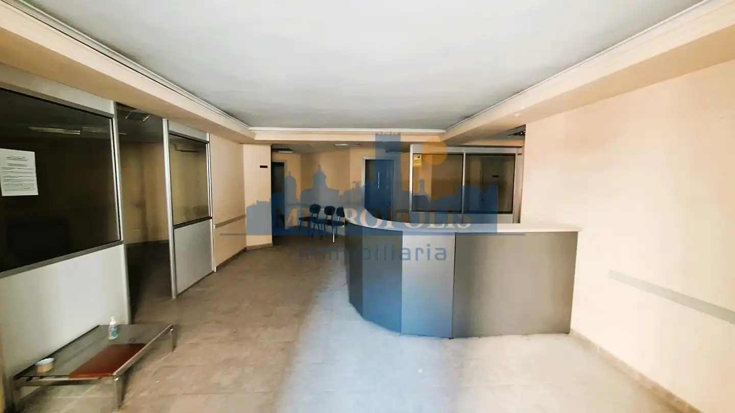 Local comercial de lloguer a L'Encarnació, imagen 3